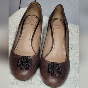 Tory Burch Leather Stacked Heel Wedges — SZ 7.5